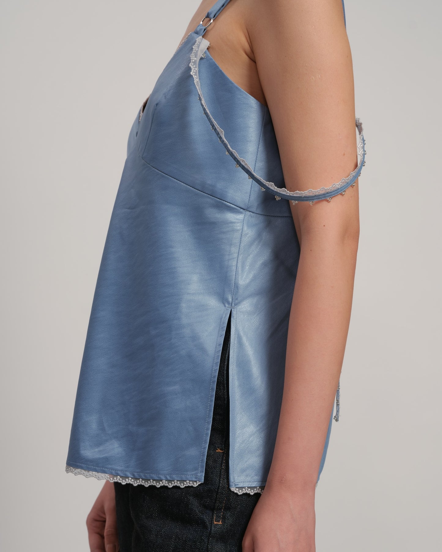 Satin strapped cami top GREY LIVINGTONE OFFICIAL WEB STORE