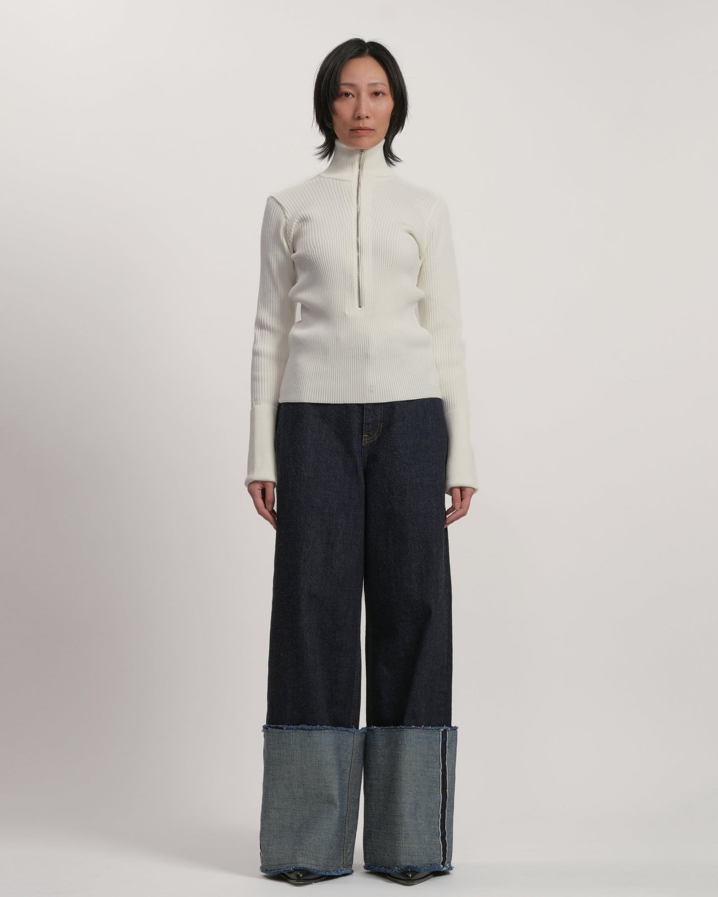 DOLK zipper fly High neck knit WHITE LIVINGTONE OFFICIAL WEB STORE