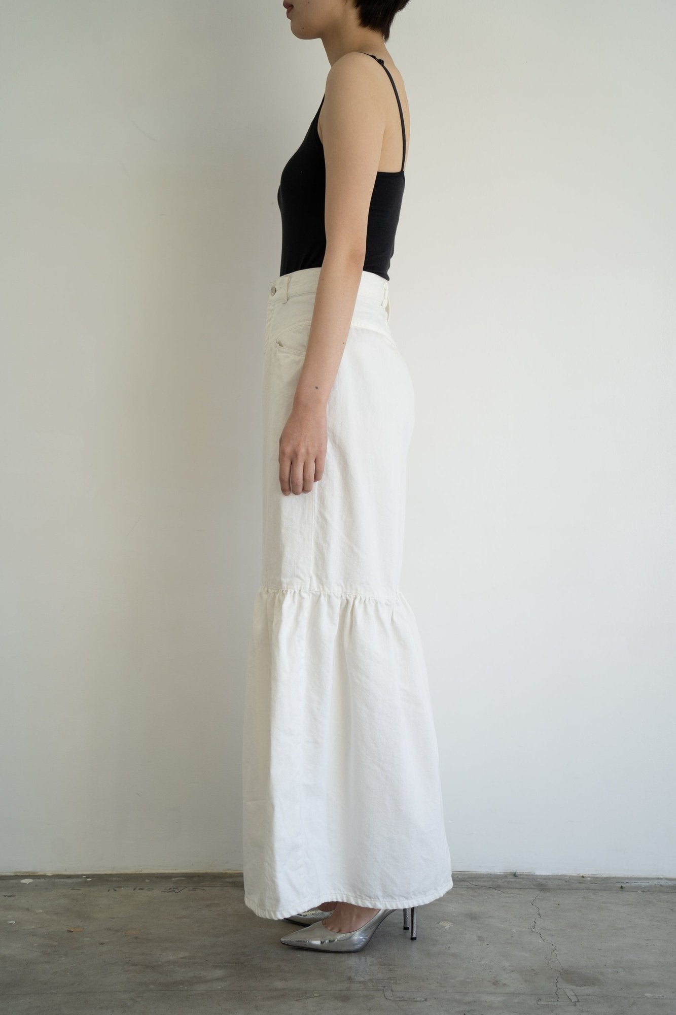 VHILS WHITE LIVINGTONE OFFICIAL WEB STORE