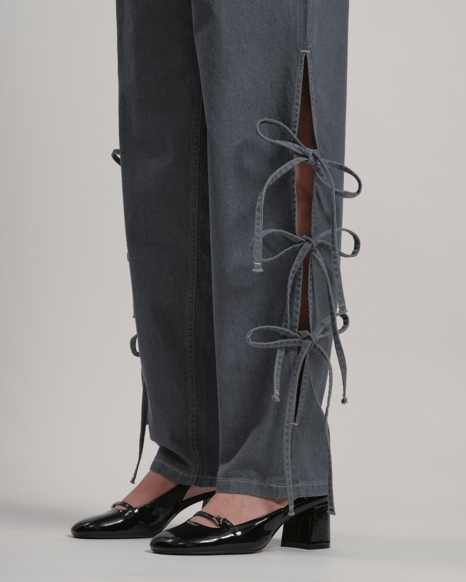 JAZ - Side slit with bow GREY LIVINGTONE OFFICIAL WEB STORE