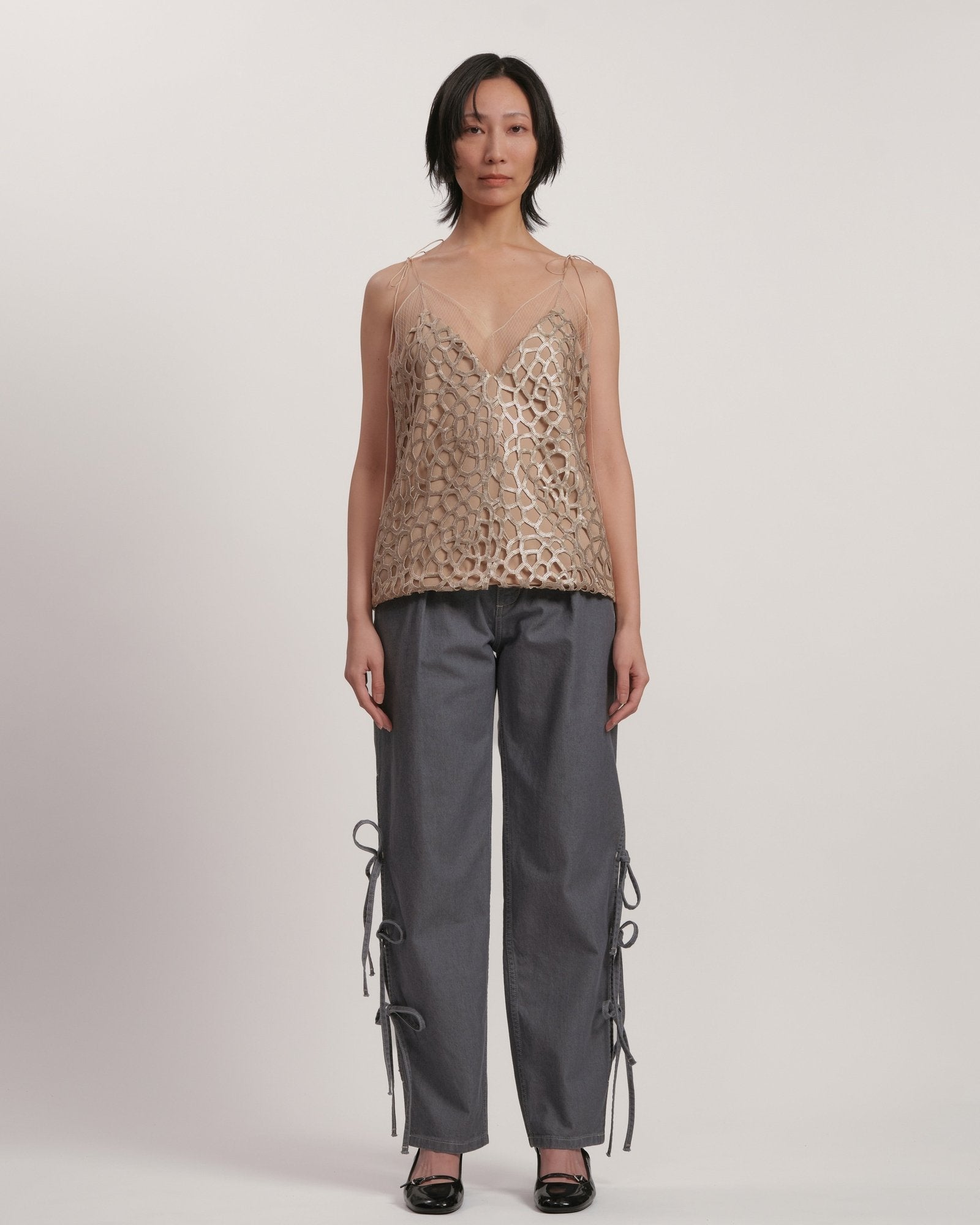 Spangle lace trim cami top BLACK LIVINGTONE OFFICIAL WEB STORE