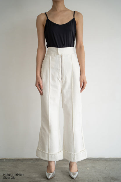 BLEK3 WHITE LIVINGTONE OFFICIAL WEB STORE
