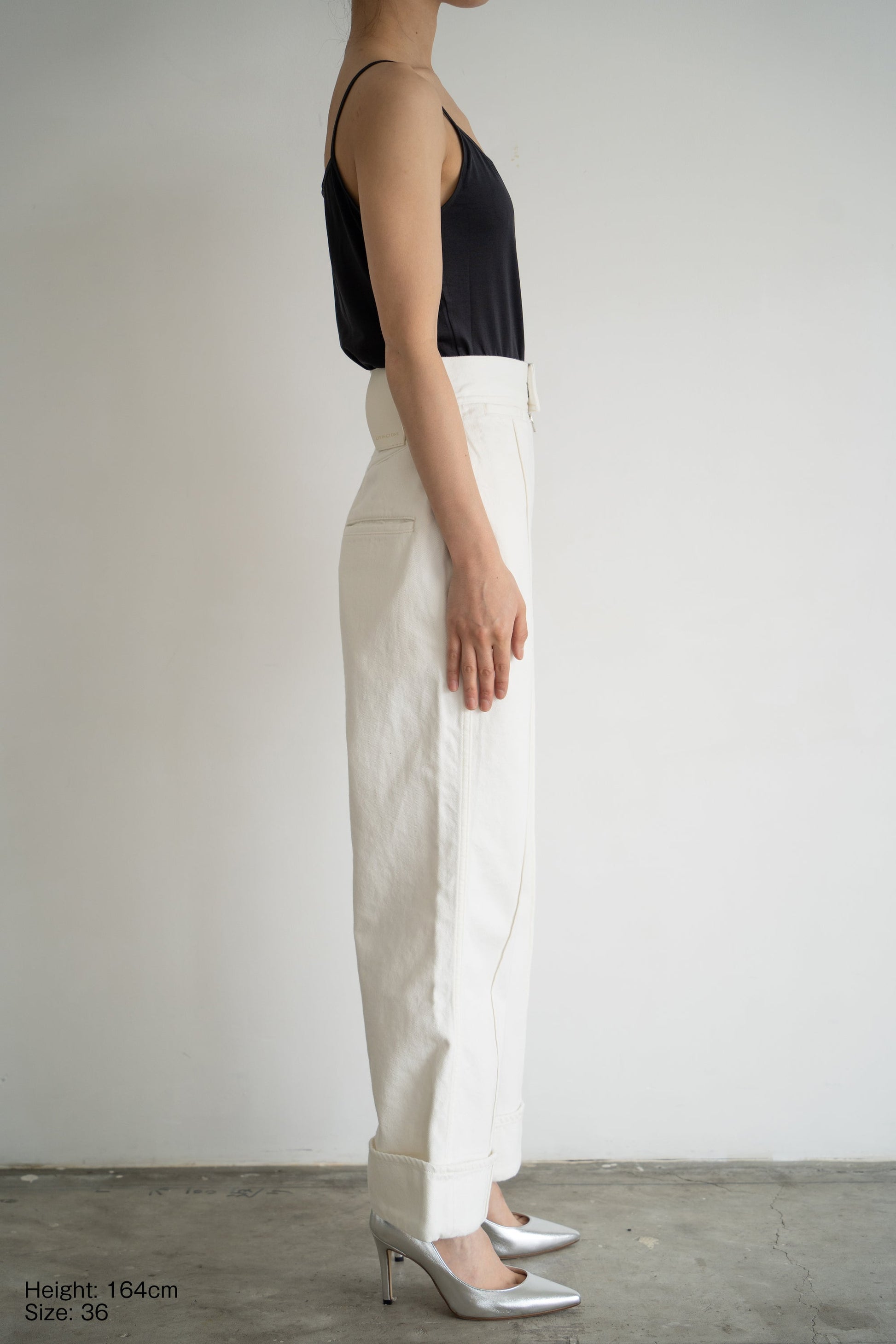 BLEK3 WHITE LIVINGTONE OFFICIAL WEB STORE